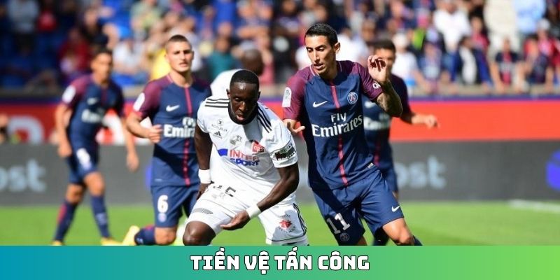 tiền vệ tấn công